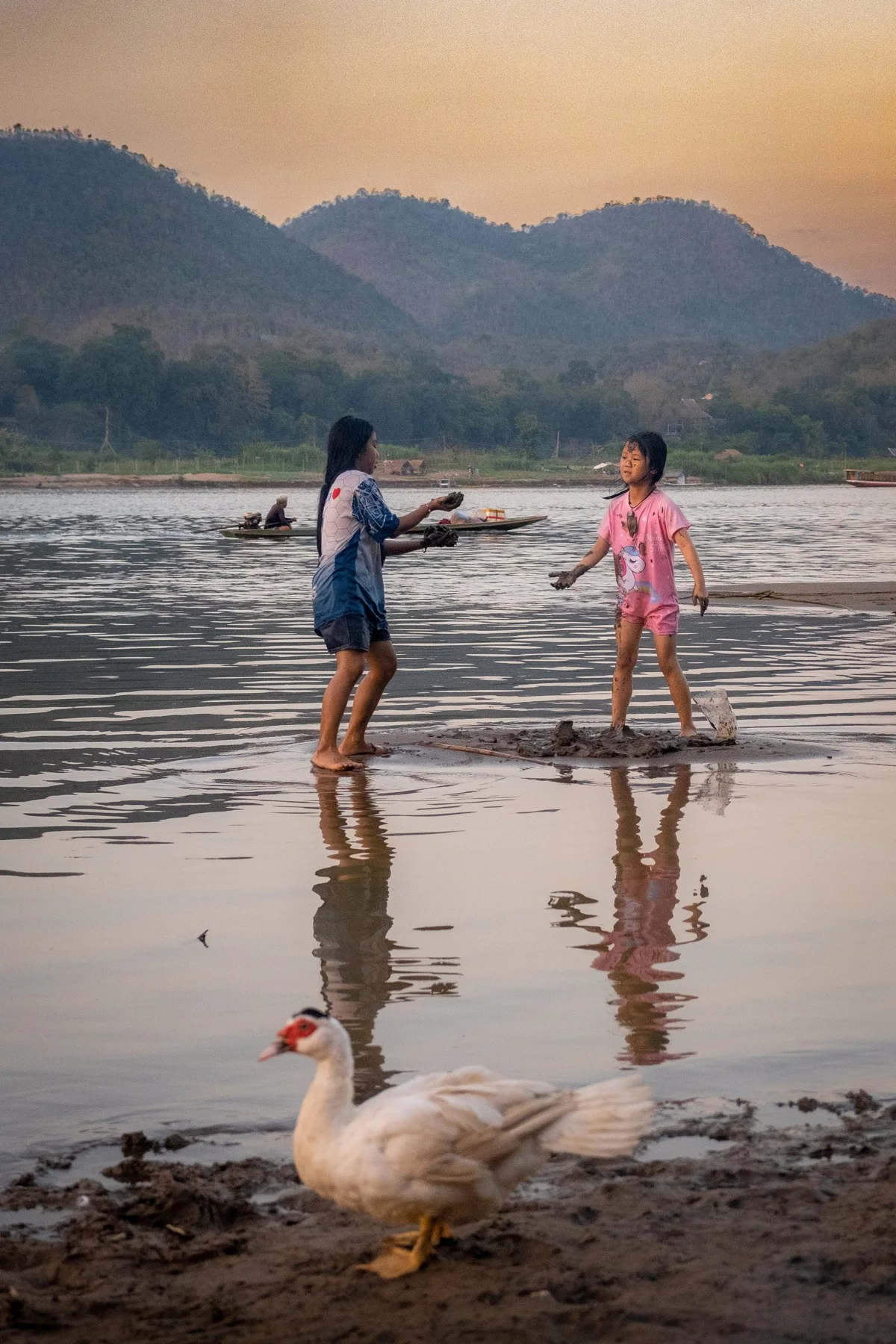 Photograph from From the Mekong to the Ganges by Aaron Francesco Zeiss