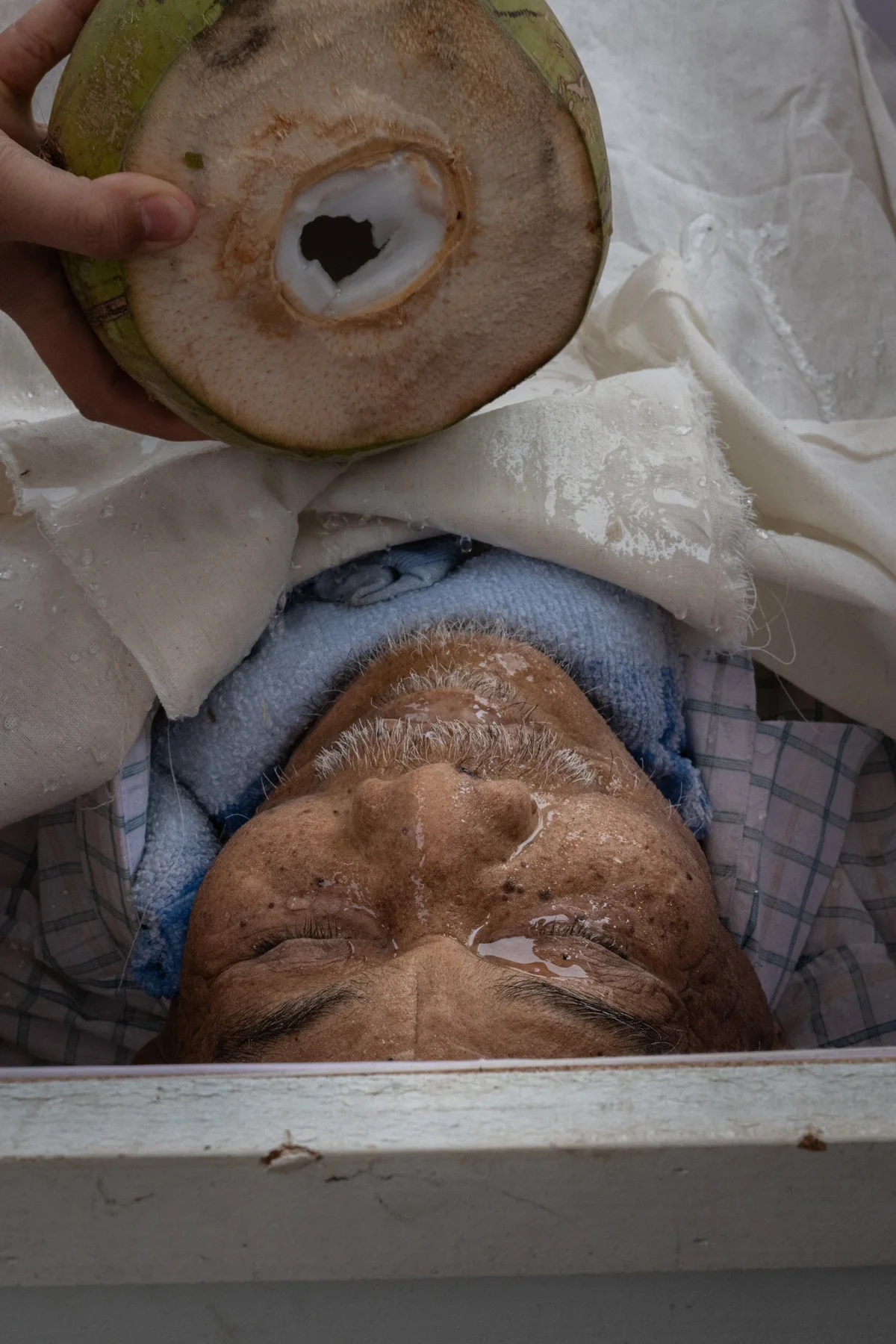 Photograph from A Funeral in Isaan, Thailand by Aaron Francesco Zeiss