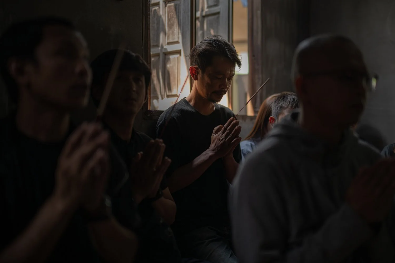 Photograph from A Funeral in Isaan, Thailand by Aaron Francesco Zeiss
